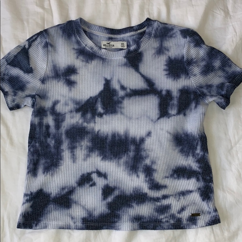 Blue and white tie dye top